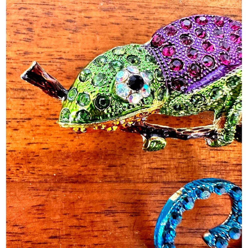 Chameleon Brooch Pin Rhinestones Lizard Gecko New Art Deco Tropical Rain… - Picture 3 of 12